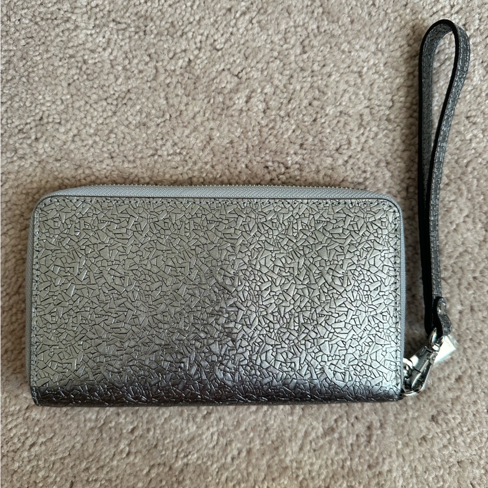 Michael Michael Kors Multi-Function Smartphone Wr… - image 3